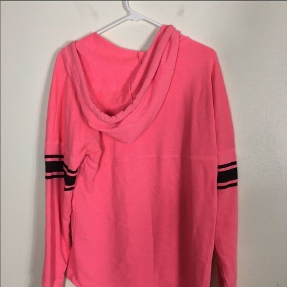 VS Pink Limited Edition New York Pink Sweatshirt - Picture 7 of 8